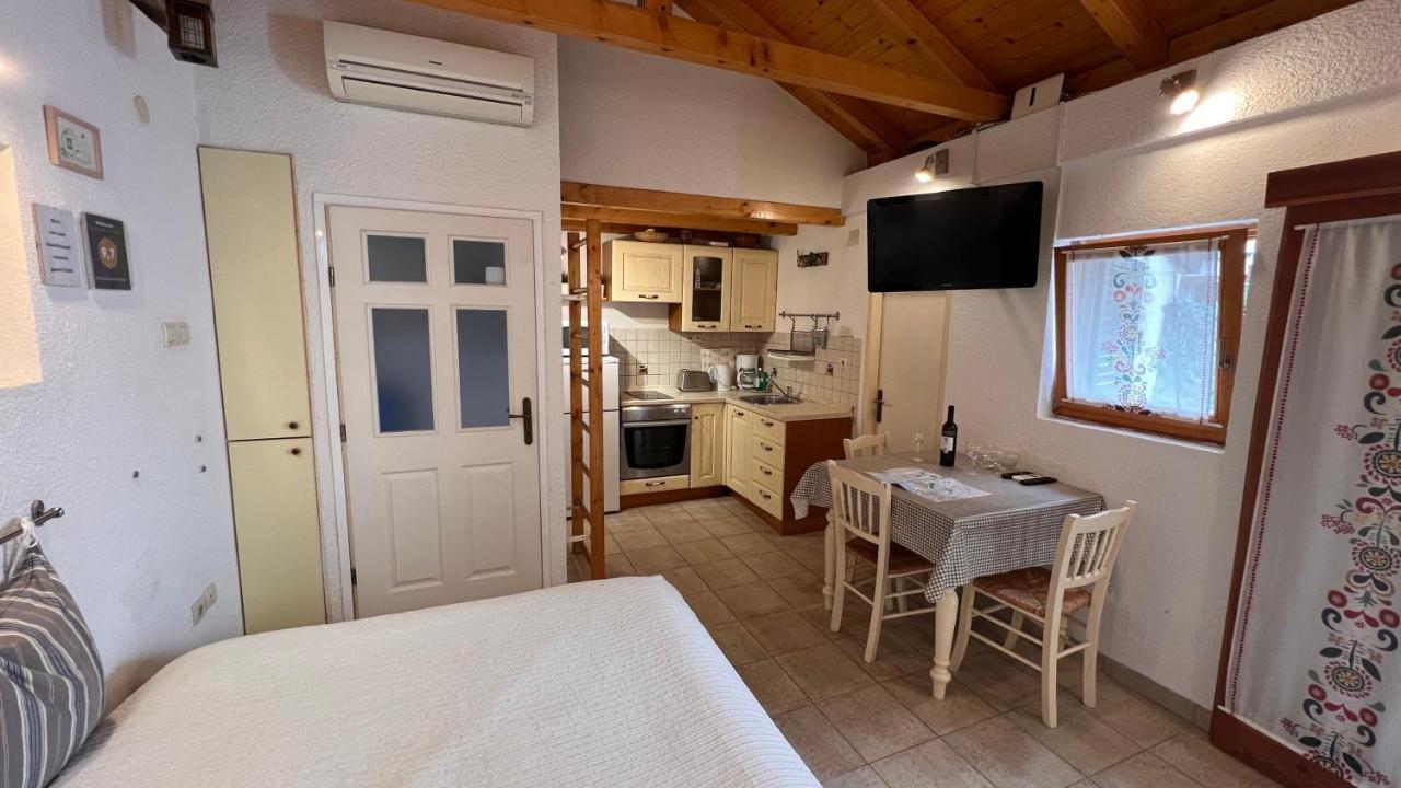 Studio Apartment Karlo Split Extérieur photo